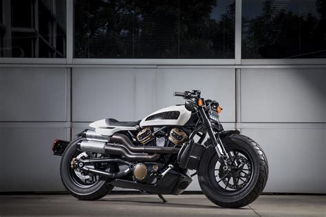 Stripped Down Harley Davidson Muscle Bike Is The Treat To Wait For In
