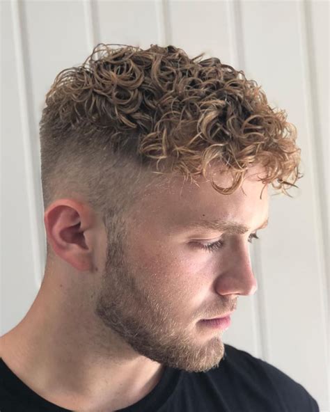 Top 47 Image Haircuts For Men With Curly Hair Thptnganamst Edu Vn