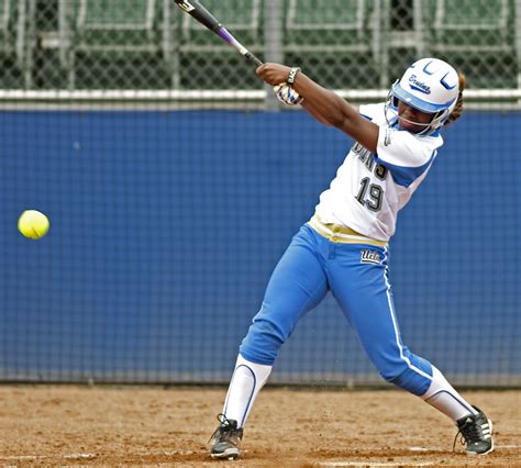 Softball aims for consistency in doubleheader against CSU Bakersfield ...