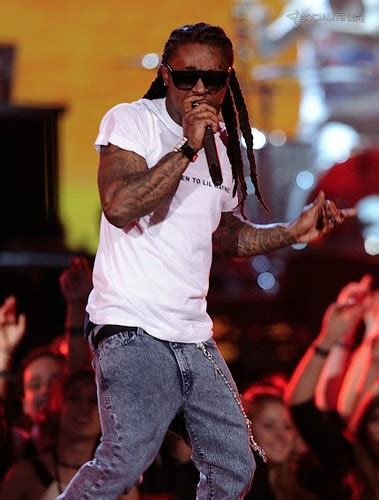 Lil Wayne Grammys Photos 04052010 05 430x568 Emeka Johnson Flickr