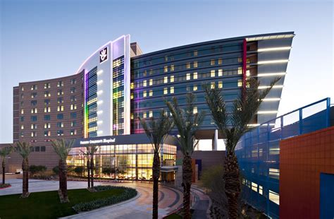 Gallery of Phoenix Children's Hospital / HKS Architects - 15