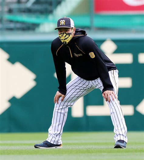 37,584 likes · 307 talking about this · 48,269 were here. 2戦連発中の阪神佐藤輝明フリー打撃でバックスクリーン2発 柵 ...