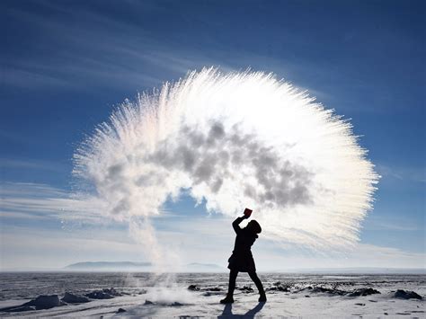 The Very Vortex Y Science Of Making Snow From Boiling Water Wired