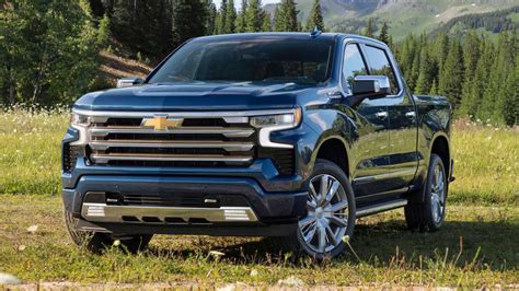 2022 Chevrolet Silverado Blue