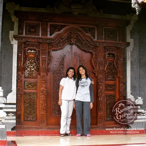 Pintu gebyok , gebyok , gebyok jawa , gebyok bali style, pintu rumah pintu gebyok jati ukiran khas jepara klasik pintu ukiran kerajaan majapahit dibuat dari kayu jati kualitas terbaik. Rumah Gebyok Ukir Jepara | Jual Pintu, Gapura Ukir Jepara