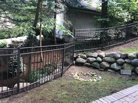 Based in west chicago, il we service all of chicagoland suburbs including aurora, batavia, matteson, montgomery, mundelien, il and surrounding towns! Pin by Complete Fence on Our fences | Fence contractor ...