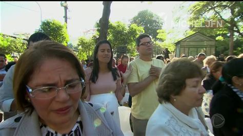 Check spelling or type a new query. REPORTAGEM DOMINGO ESPETACULAR - UNIVERSAL 40 - YouTube