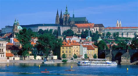 Česká republika (аббревиатура — čr), мфа (чешск.): Чехия: расположение на карте, границы, население, язык ...