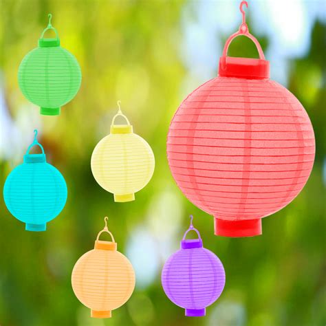 Lampions gartenparty / amazon de papierlaterne 12 stuck weisse papier laterne lampion schone lampenschirme fur hochzeit geburtstag gartenparty dekoration verschiedene grossen. 6 Farben Papierlaterne LED Lampion Lampions Laterne Garten ...