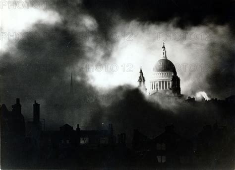 St Pauls Cathedral London During The Blitz World War Ii 29