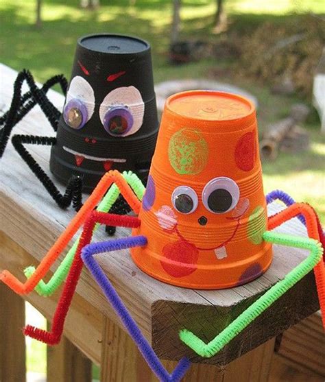 If you and your kiddos are dog lovers, then these crafts are for you! 24 Great DIY Projects for Halloween - Pretty Designs