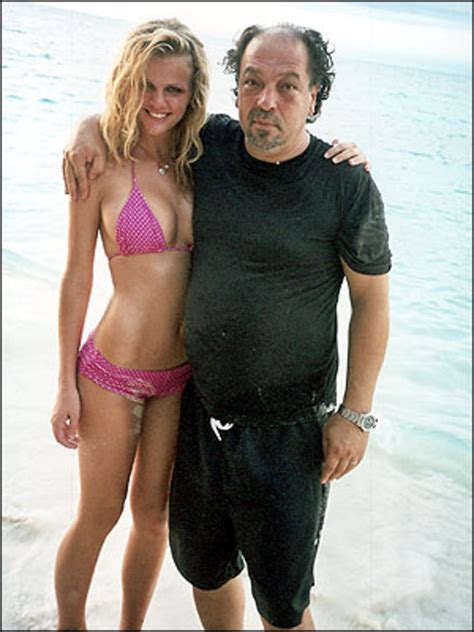 2006 sports illustrated swimsuit model diary photo gallery