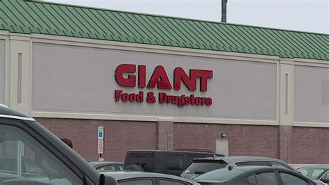 Giant Food Stores Reduce Hours Due To Outbreak