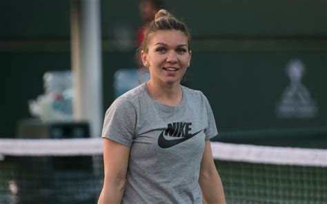 Simona Halep: Sometimes it’s even better without a coach, so until I