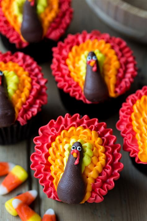 Decorate with maltesers and chocolate eggs. Thanksgiving Cupcake Ideas