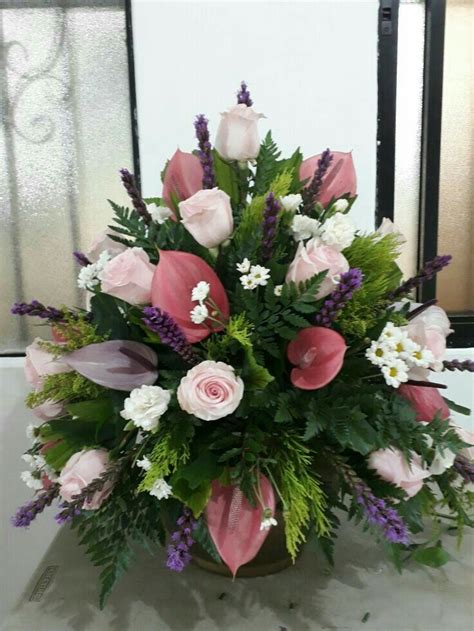 Pin By Kimberly On Flowers Large Flower Arrangements