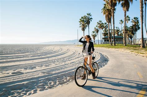 Explore Miles Of La And Oc Beaches With These Bike Rentals Venice