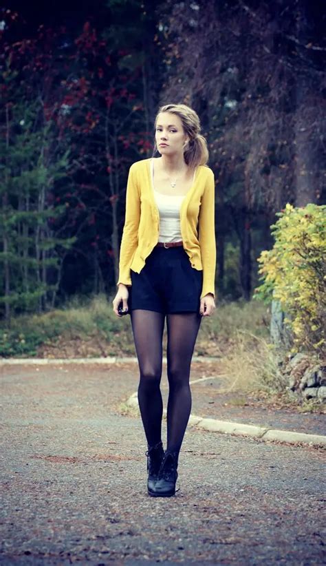 36 Stylish Outfit Ideas With Shorts And Tights