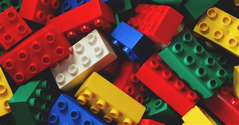 Which is the correct way to pronounce cyan color? How To Name And Pronounce Colors In Danish