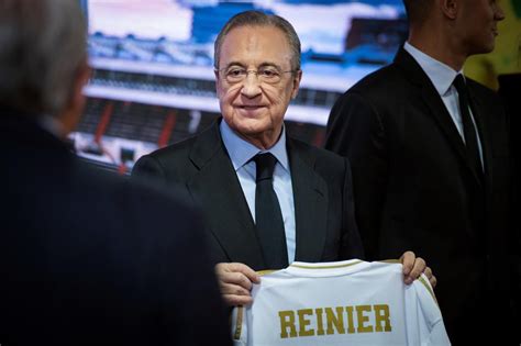 Florentino Pérez Estaría Pensando En Realizar Una Limpia En El Real Madrid