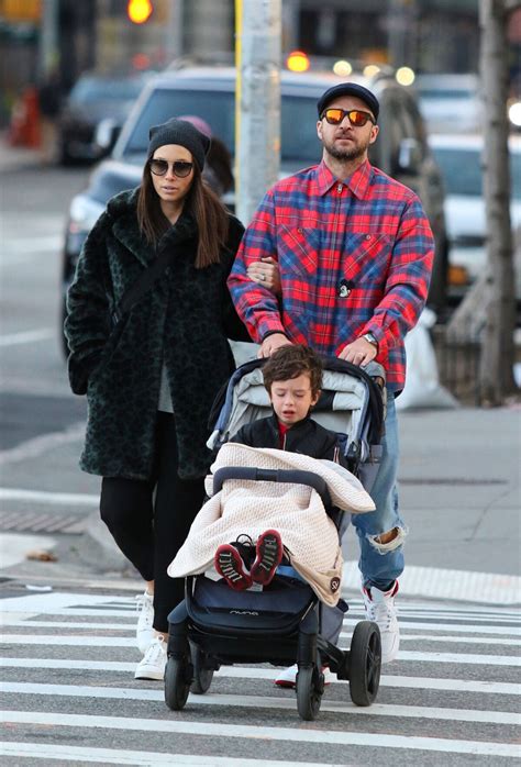 Photo Justin Timberlake et sa femme Jessica Biel sont allés déjeuner avec leur fils Silas au