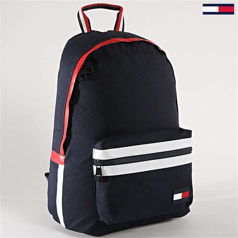 Shoppez ce sac à dos bleu marine de la marque dakine. Tommy Hilfiger - Sac A Dos Pop 901 AM0AM04635 Bleu Marine ...