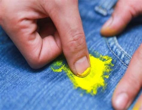 Cómo quitar manchas de pintura de la ropa: Paso a paso
