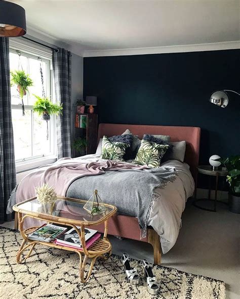 Extraordinary Dark Teal Bedroom Accent Wall That Will Impress You