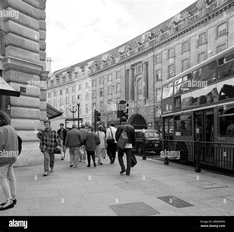 Street Scene In Regent Street Central London South East England Uk