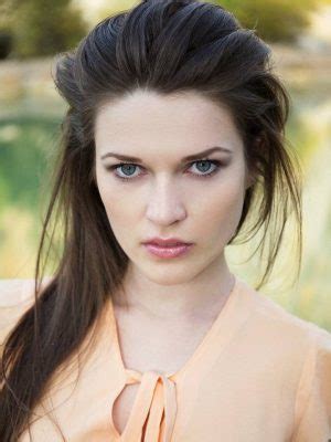 Serena Wood Height Weight Size Body Measurements Biography Wiki Age
