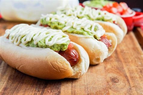 El Completo Le Hot Dog Savoureux Made In Chili Openminded