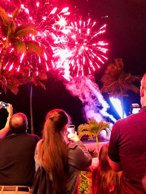 Hilton Hawaiian Village Fireworks Its A Lovely Life