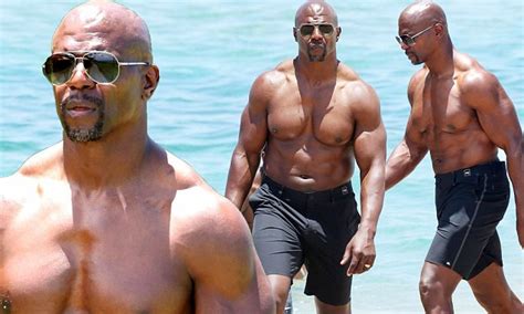 Terry Crews Shows Off His Magnificent Physique As He Celebrates His Th Birthday In Hawaii