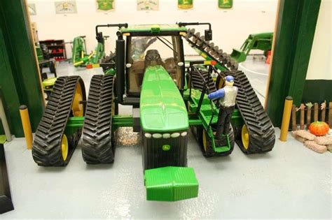 Viewing A Thread The Rumor Of A Four Track Deere Are True John