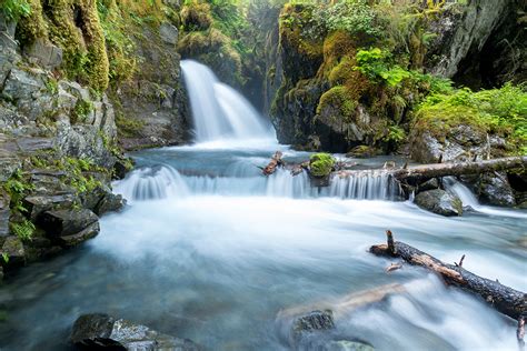 5 Beautiful Waterfalls Near Anchorage Gray Line Alaska