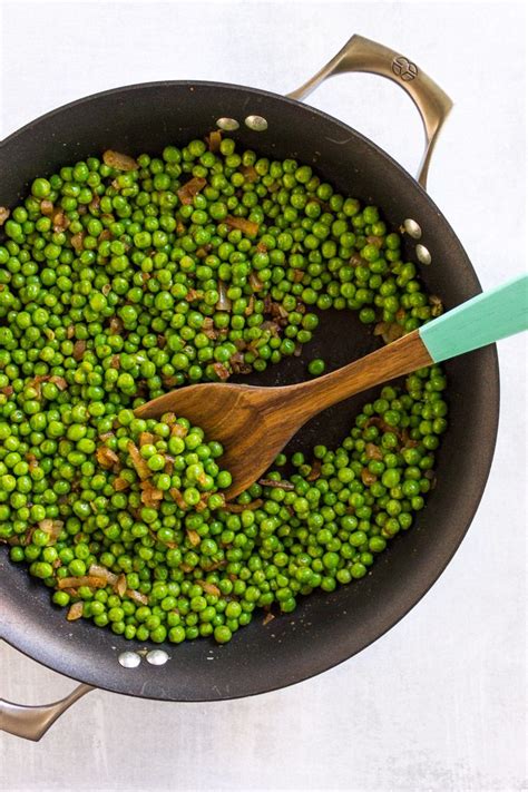 Easy Indian Spiced Peas 20 Minutes Robust Recipes Recipe Peas