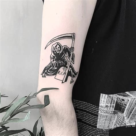 Grim Reaper Tattoo Inked On The Right Arm By Mr Preston Tattoo Cool