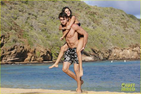 Victoria Justice Pierson Fode Look So In Love On Vacation Photo