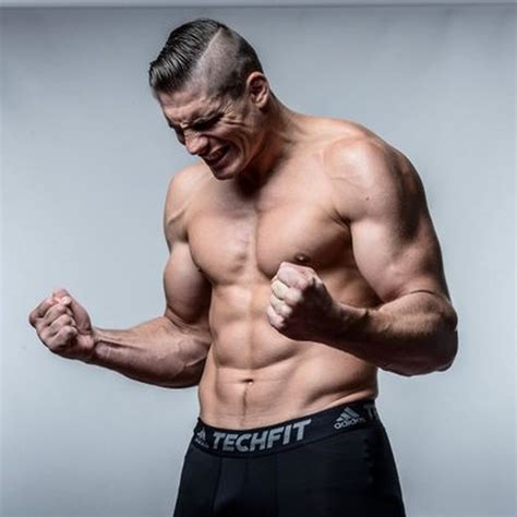 Glory heavyweight world champion kickboxing since 2013, actor, entrepreneur and motivator. RTV Maastricht | Rico Verhoeven geeft clinic in Sporthal ...