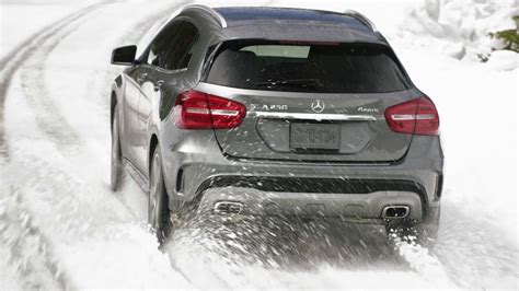 Mercedes Benz Gla Snow 1 Youtube