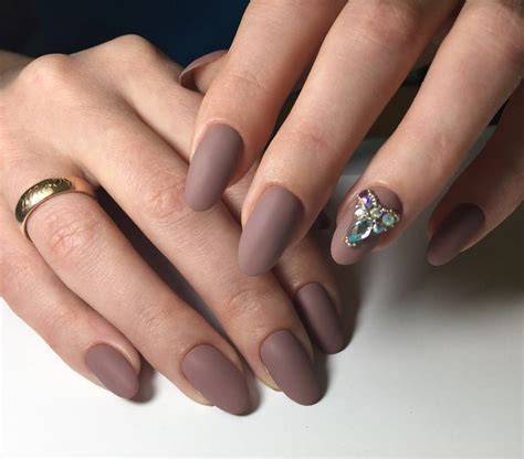 Velvet coating involves a lot of variations in 2020. Matte Nails 2020: Trendy Designs for Long or Short Nails ...