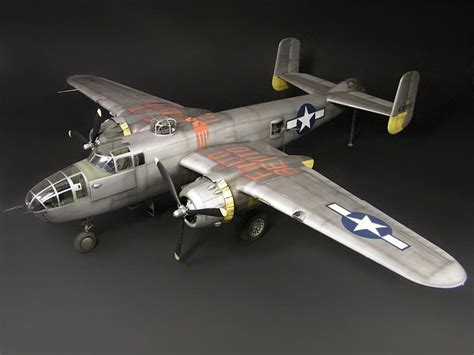B 25j Mitchell 132 Scale Model Airplanes Scale Models Aircraft