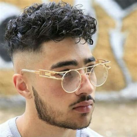 The skin fade haircut, also known as a zero fade and bald fade, is a very trendy and popular men's taper fade cut. 45 Bald Fade with Beard Ideas to Kickstart Your Style | MenHairstylist.com