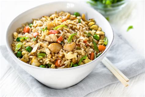 Skip the takeout and whip up delicious pressure cooker fried rice. Chicken Fried Rice | The Cozy Apron