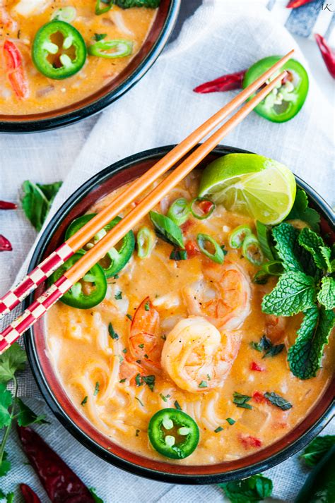 Combat the #1 biggest diet mistake with a bowl of coconut curry soup. Thai Coconut Curry Shrimp Noodle Soup - Aberdeen's Kitchen
