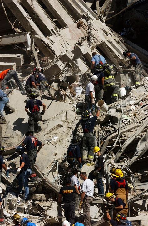 Stevenwarran The 911 Bucket Brigades At Ground Zero