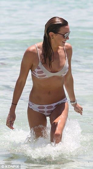 Katie Cassidy In A Bikini In Miami As Her Dad David Cassidy Sells His