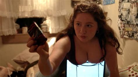 Emma Kenney Nude Pics Page 1