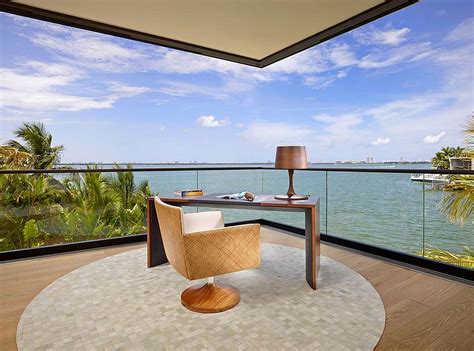 14 Marvelous Home Office Designs With Ocean View