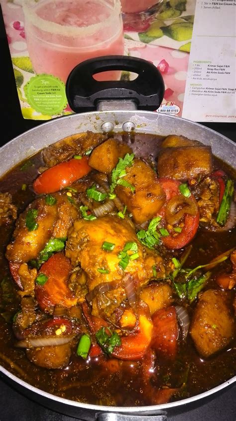 Tutorial memasak ayam filet saus pedas youtube. namakucella: AYAM MASAK KICAP PEDAS & SEDAP